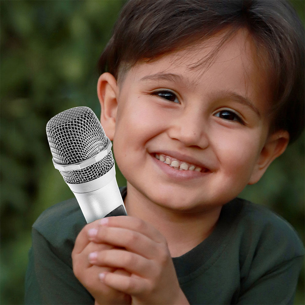قطعتان من ميكروفونات الكاريوكي - مراجعة Kids Microphone Karaoke وسعره